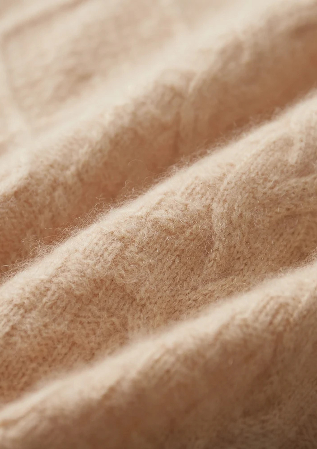 Men’s Cashmere Cable Knit Mock Neck Sweater with Long Sleeves