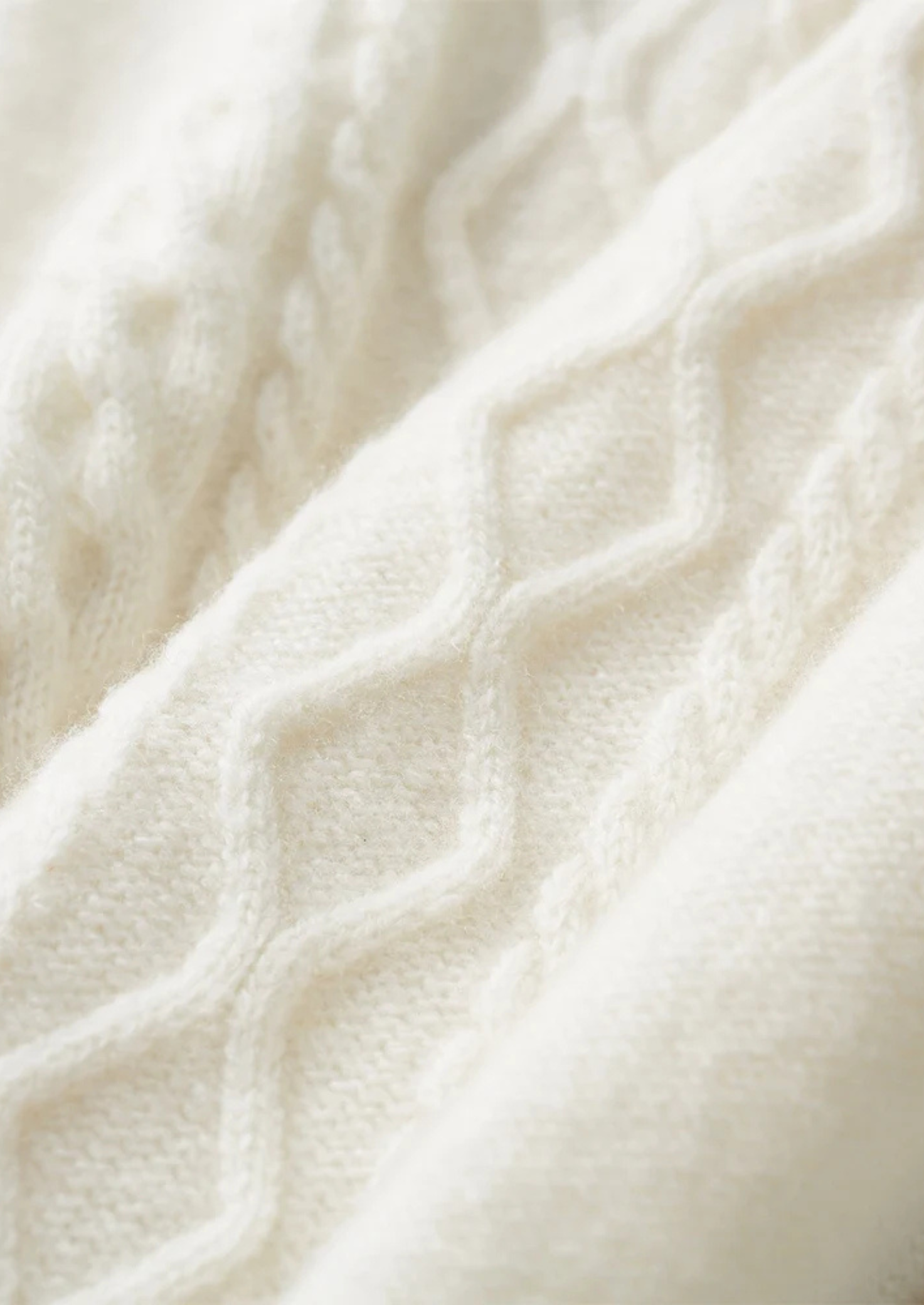 Men’s Cable Knit Turtleneck Sweater