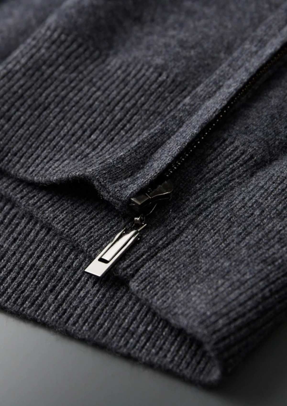 Men’s Cashmere Hooded Tracksuit Set with Full-Zip Closure