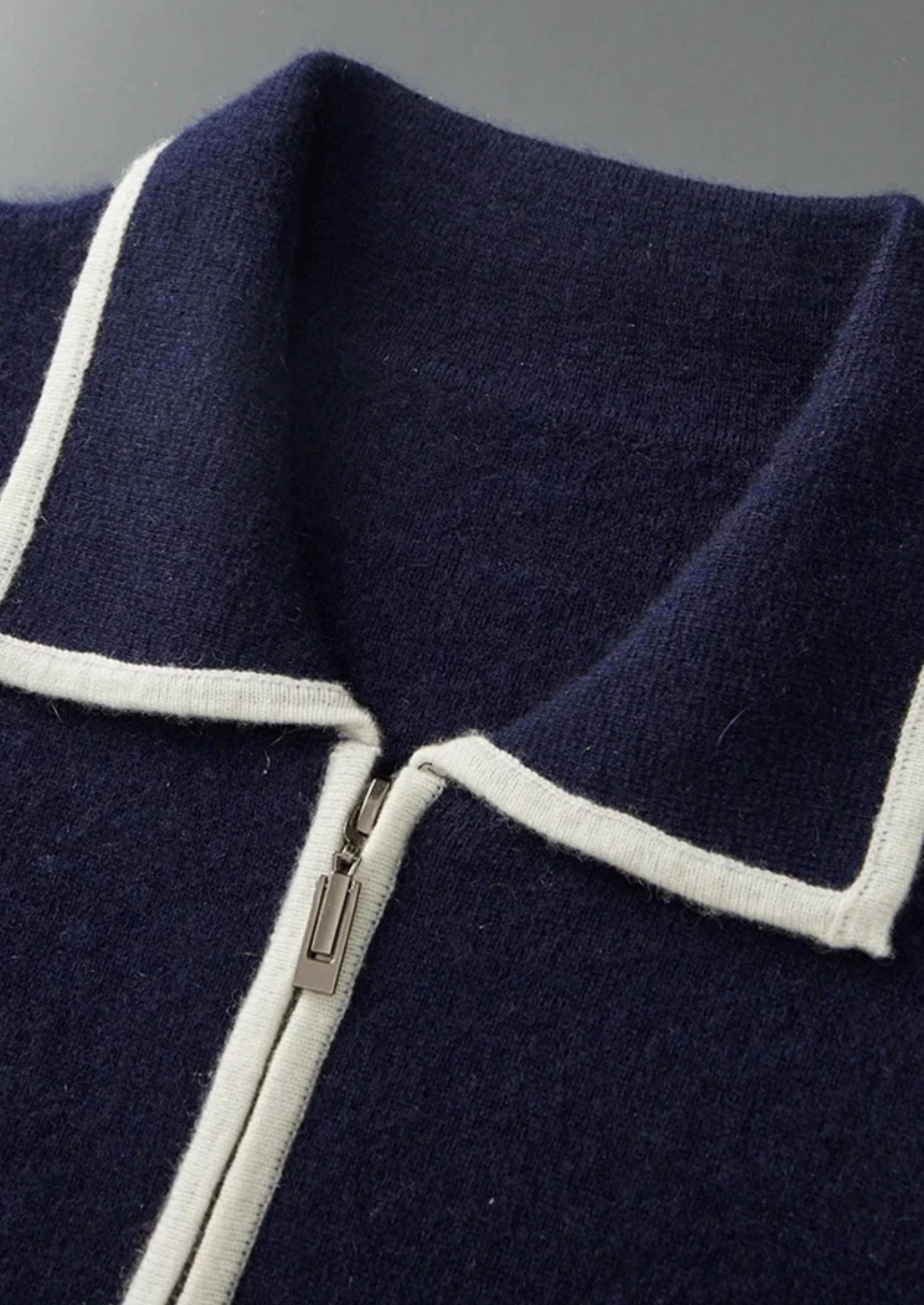 Men’s Contrast-Edge Collared Cardigan with Full Zipper