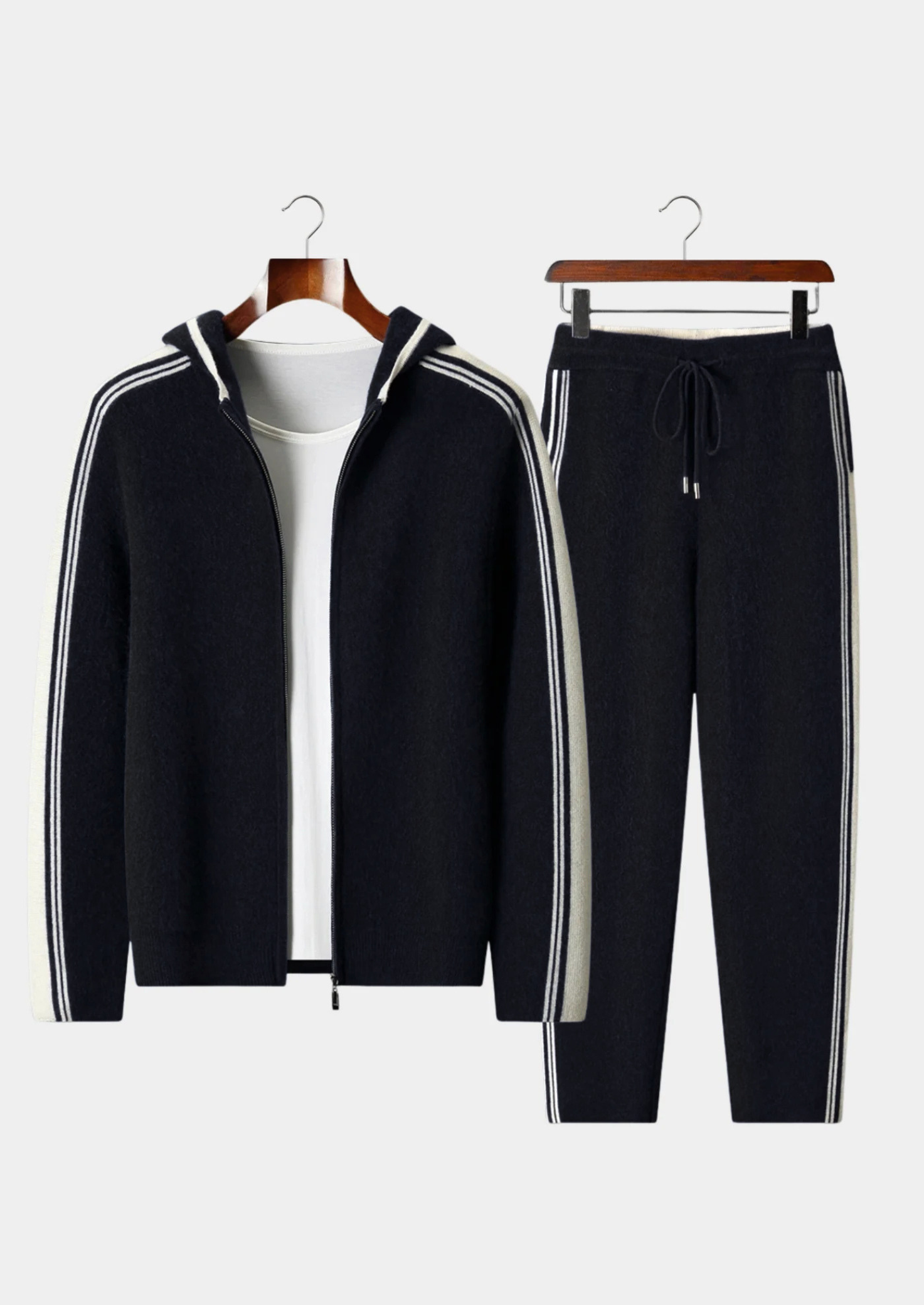 Men’s Full-Zip Two-Piece Set with Contrast Stripes