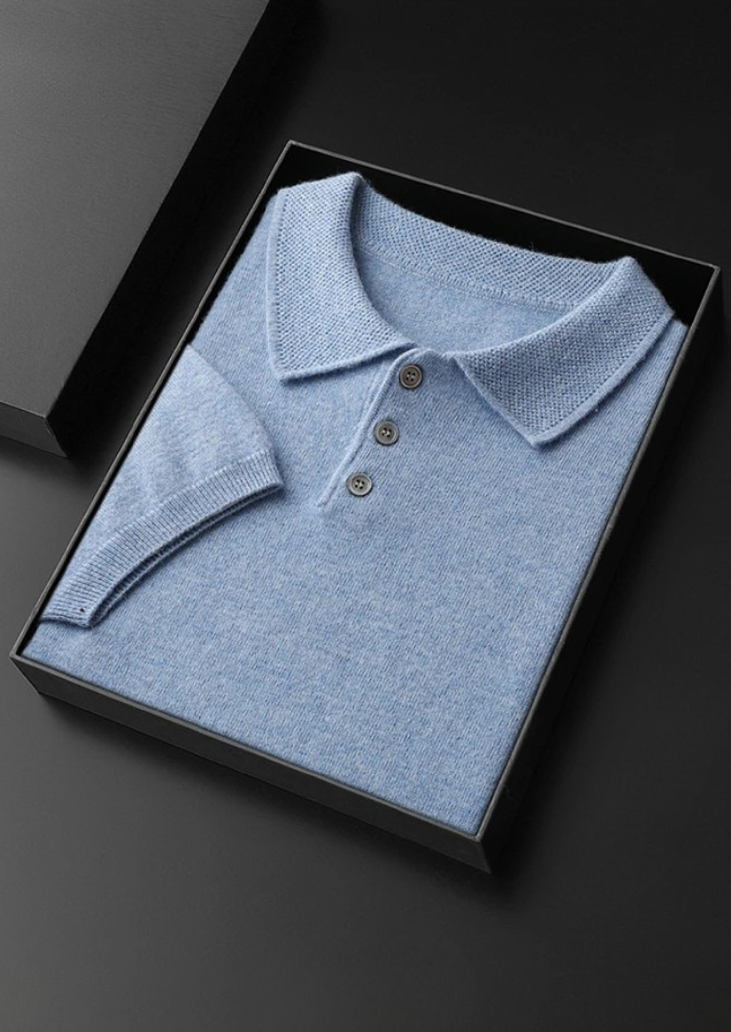 Men’s Knit Polo Shirt with Three-Button Placket