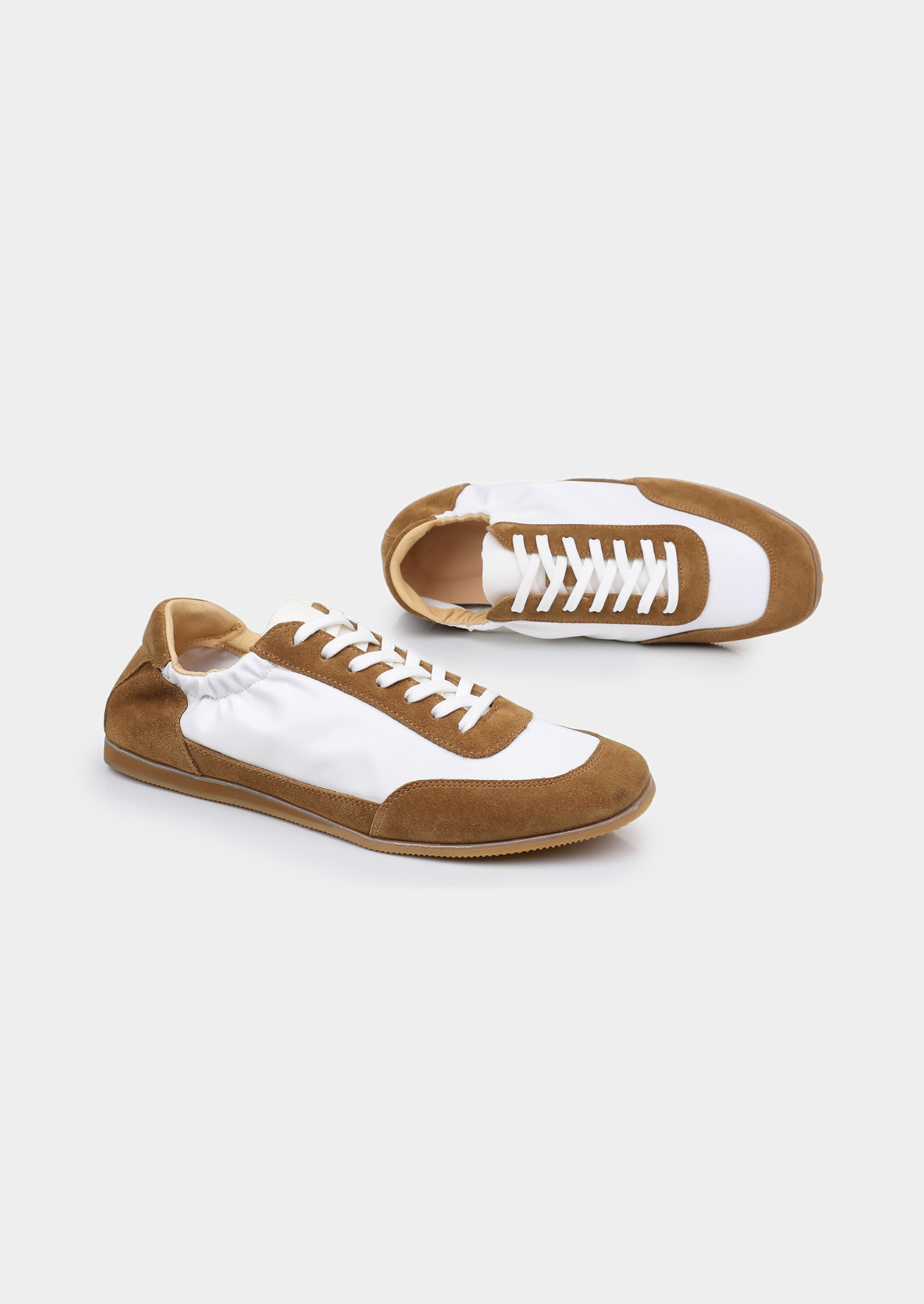 Men’s Low-Top Sneakers with Contrast Panels