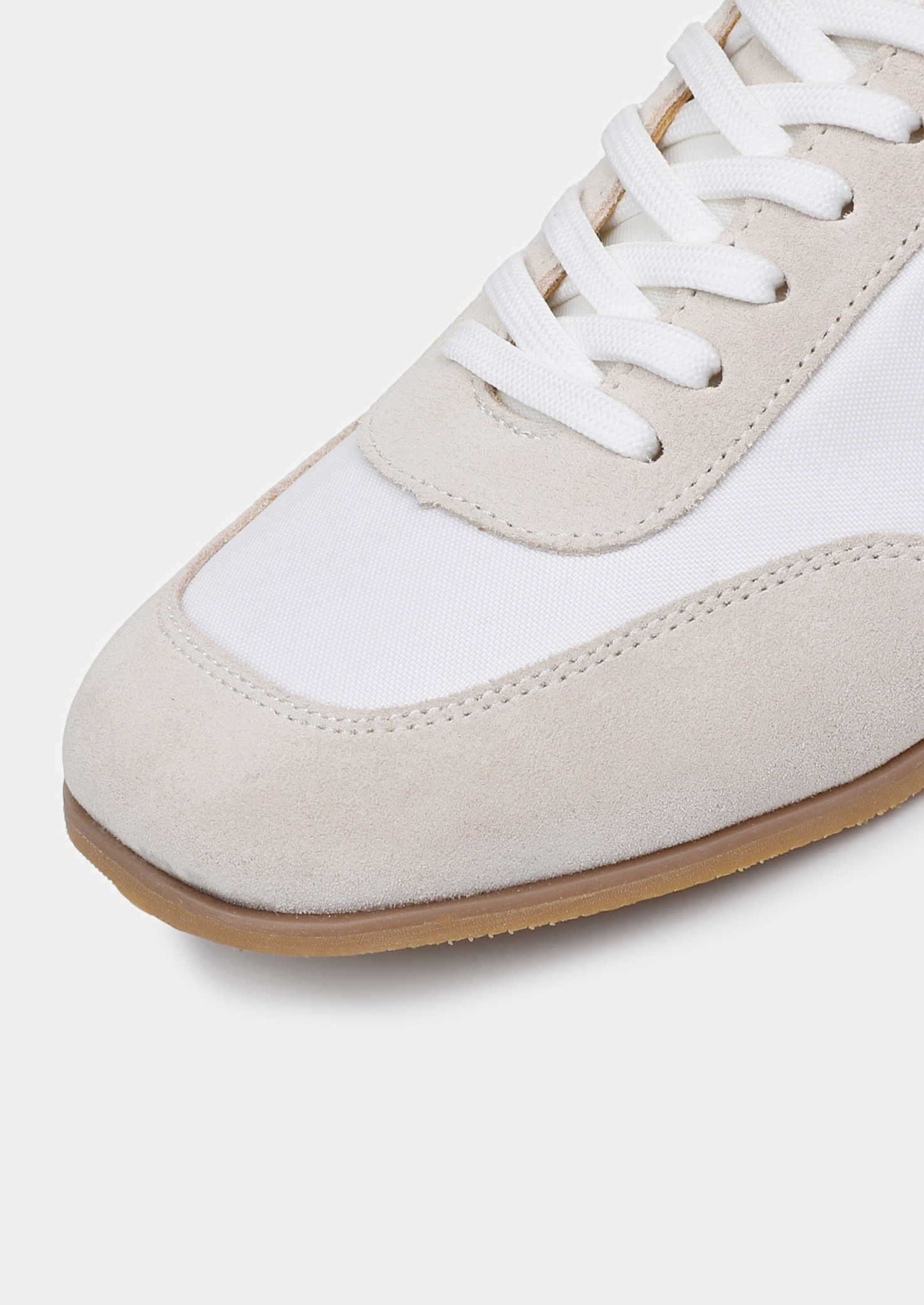 Men’s Low-Top Sneakers with Contrast Panels