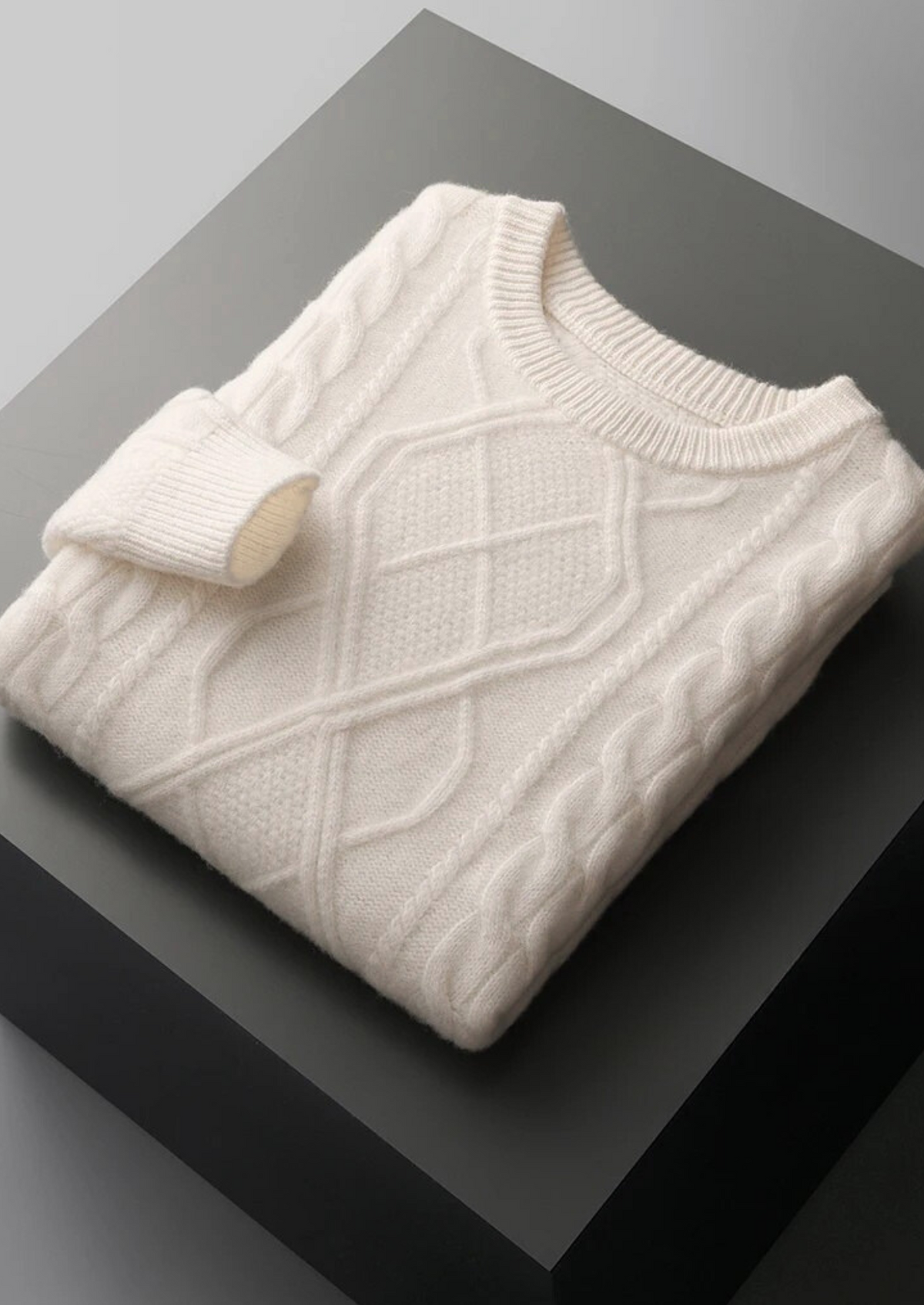 Men’s Merino Wool Cable Knit Crewneck Sweater