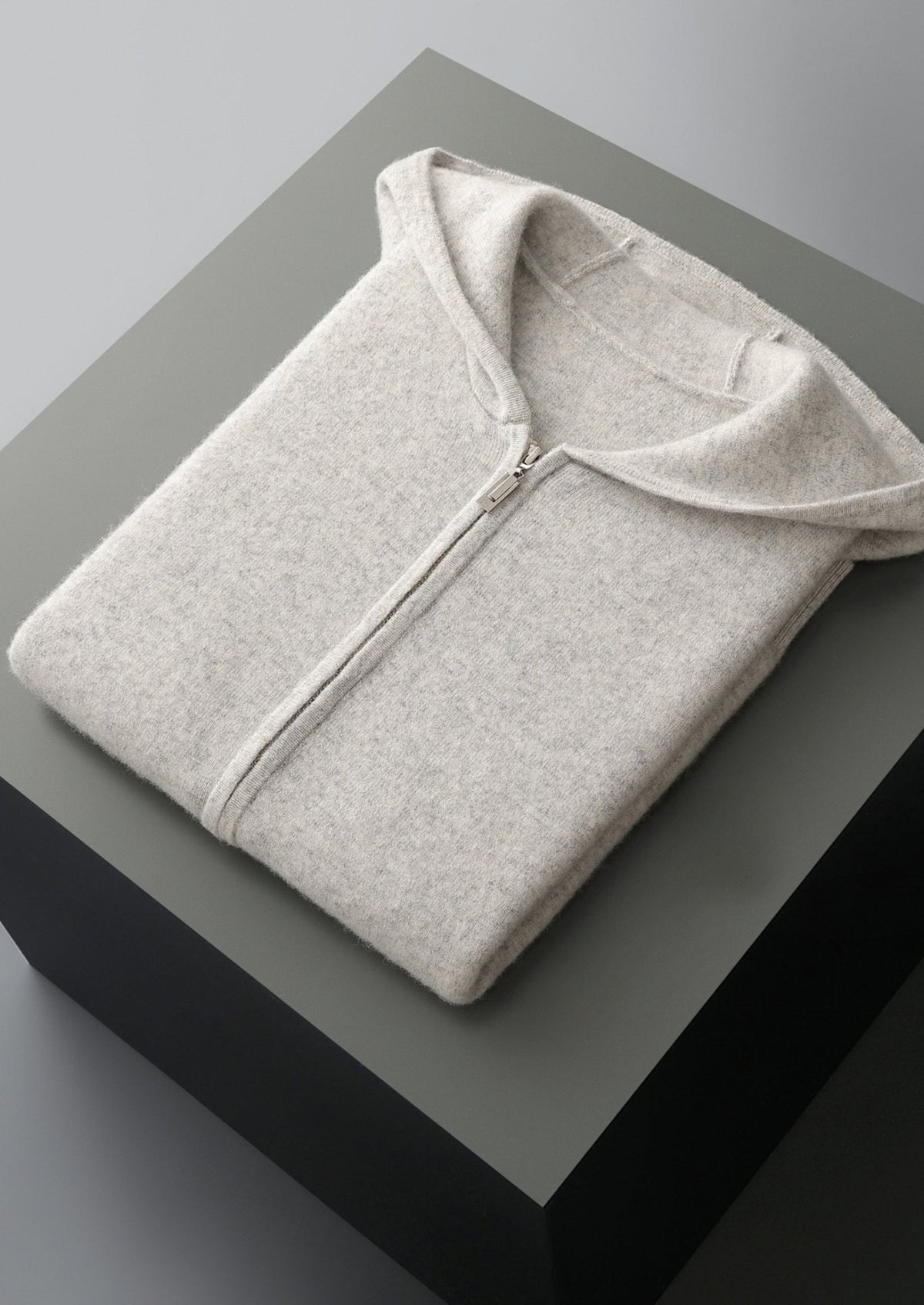 Men's Merino Wool Hooded Full-Zip Knit Vest
