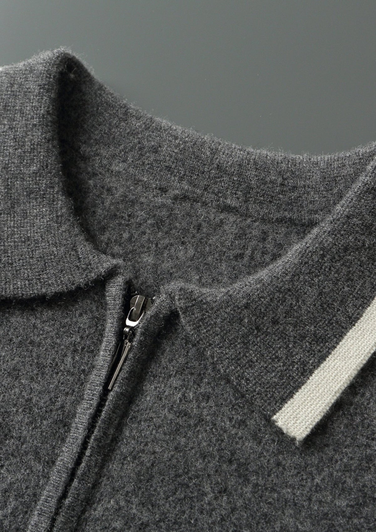Men's Merino Wool Polo Collar Contrast-Zip Sweater