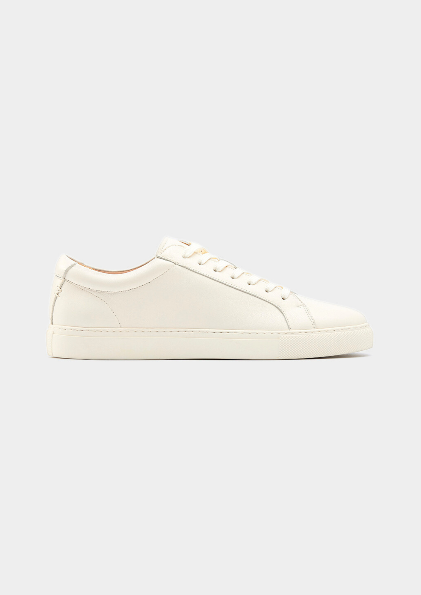 Men’s Low-Top Sneakers with Lace-Up Closure
