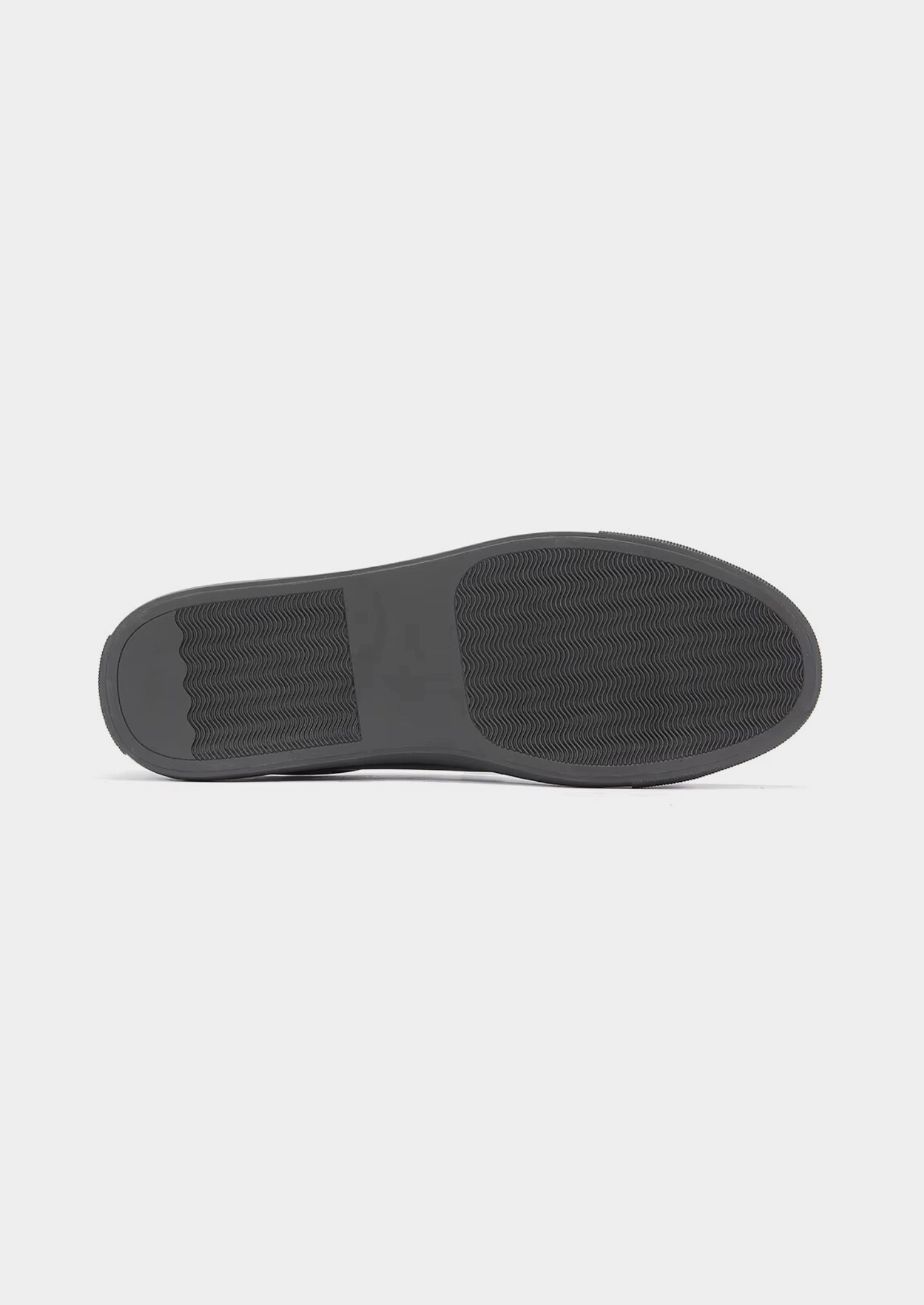 Men’s Low-Top Sneakers with Lace-Up Closure