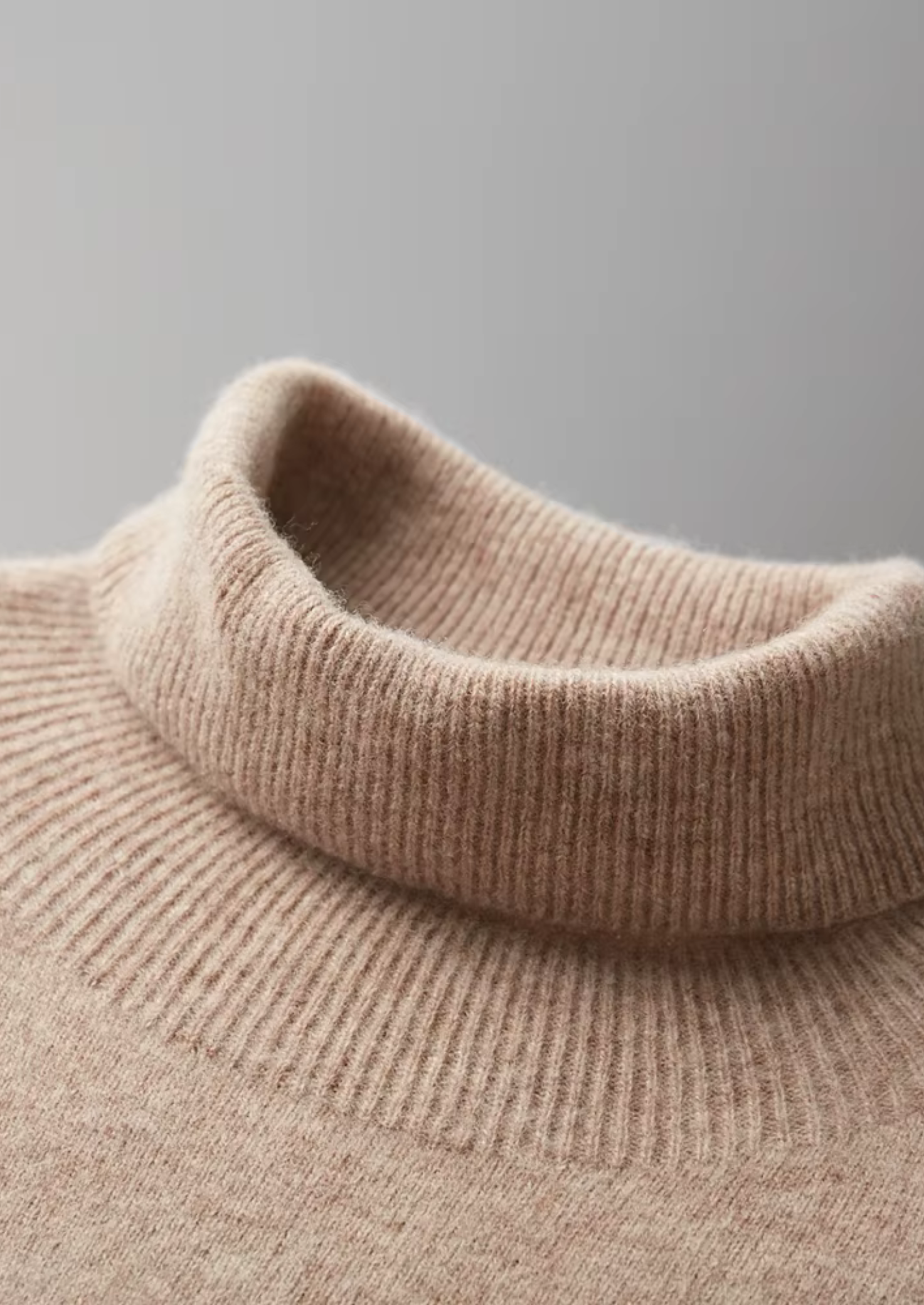 Men’s Turtleneck Sweater with Long Sleeves