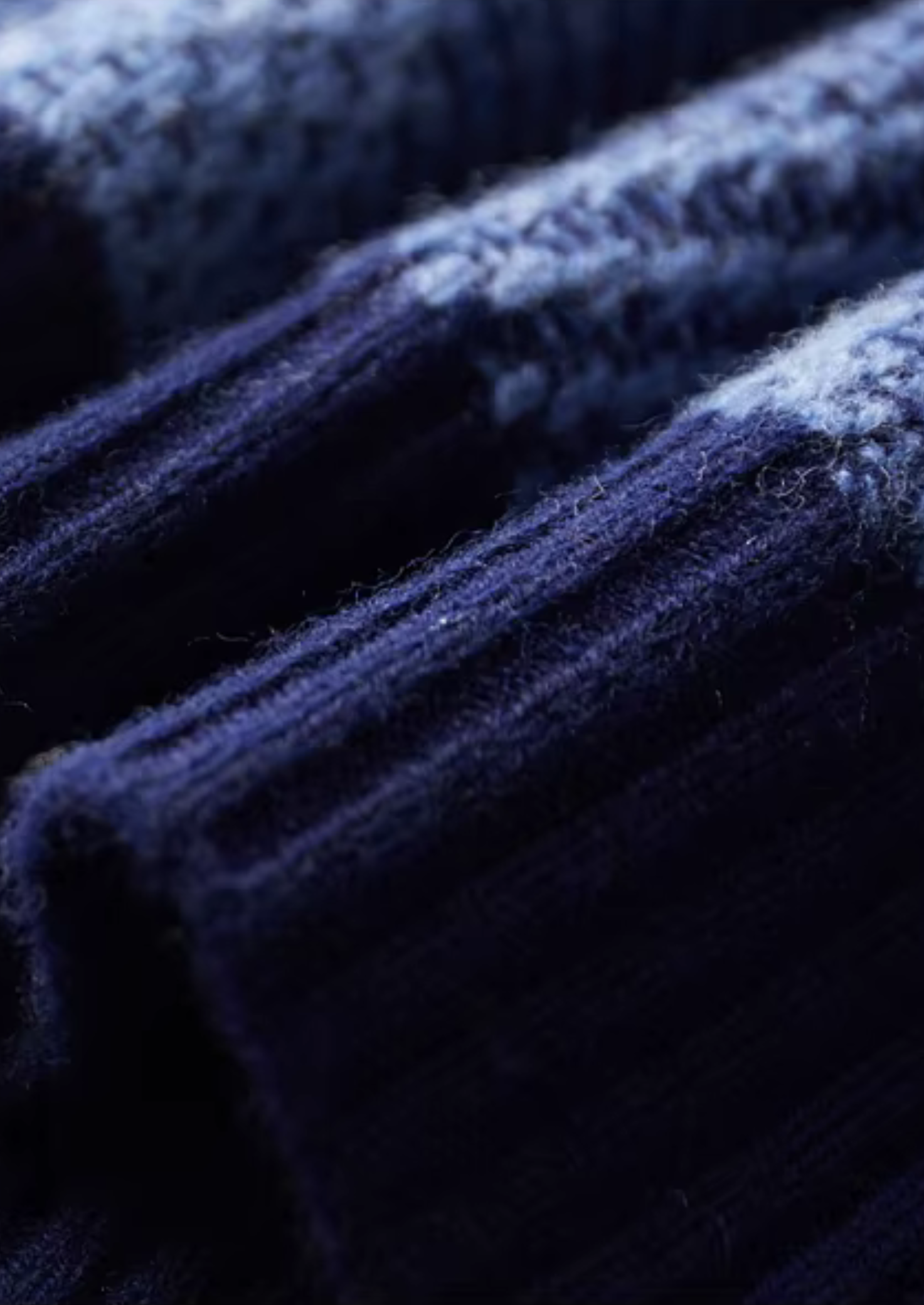 Men’s Two-Tone Patterned Jumper with High Neck