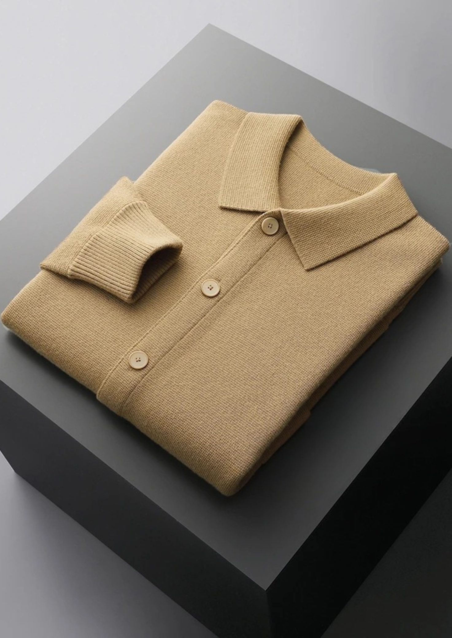 Men’s Button-Front Knit Cardigan with Flap Pockets