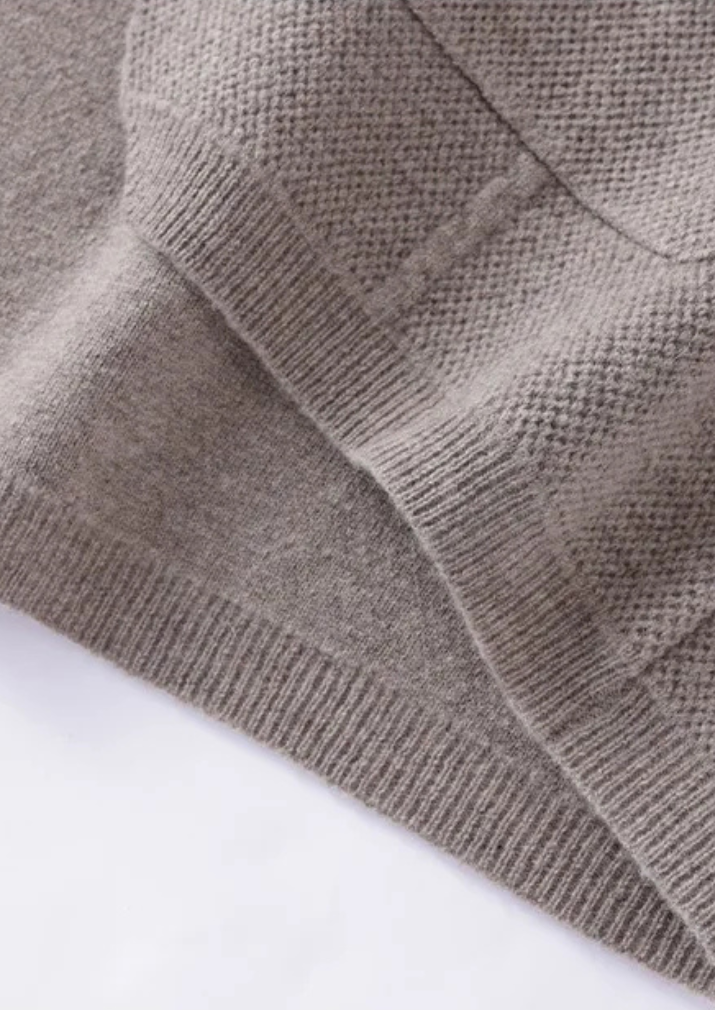Men’s Button-Front Knit Cardigan with Patch Pockets