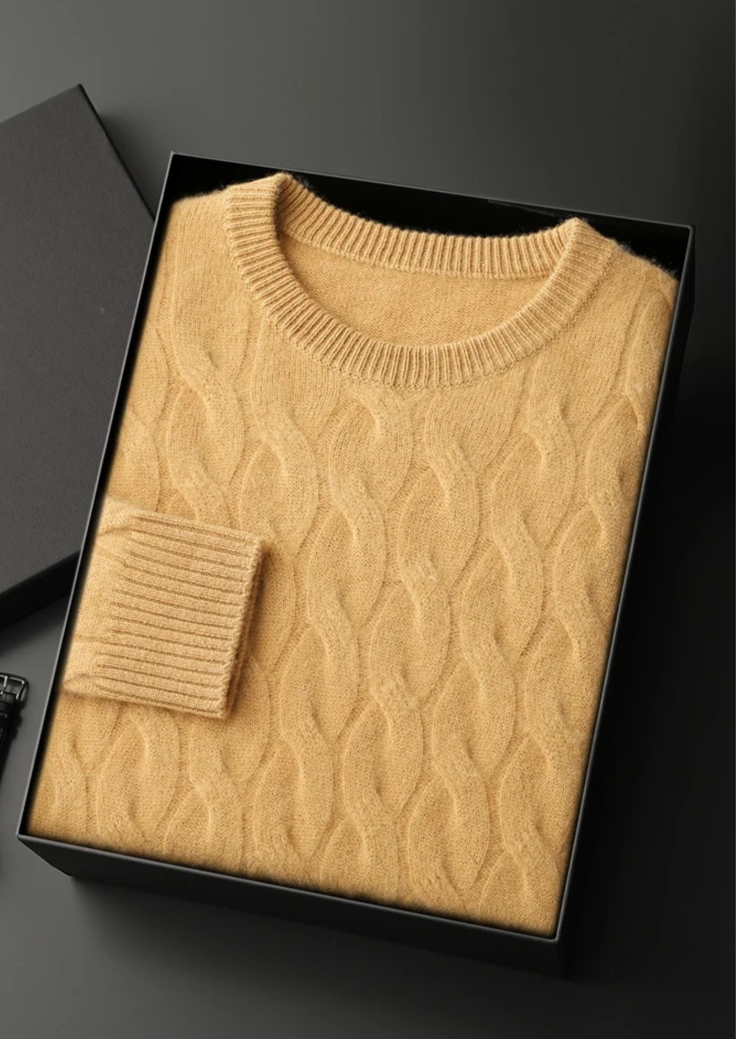 Men’s Wool Cable Knit Crewneck Sweater with Long Sleeves