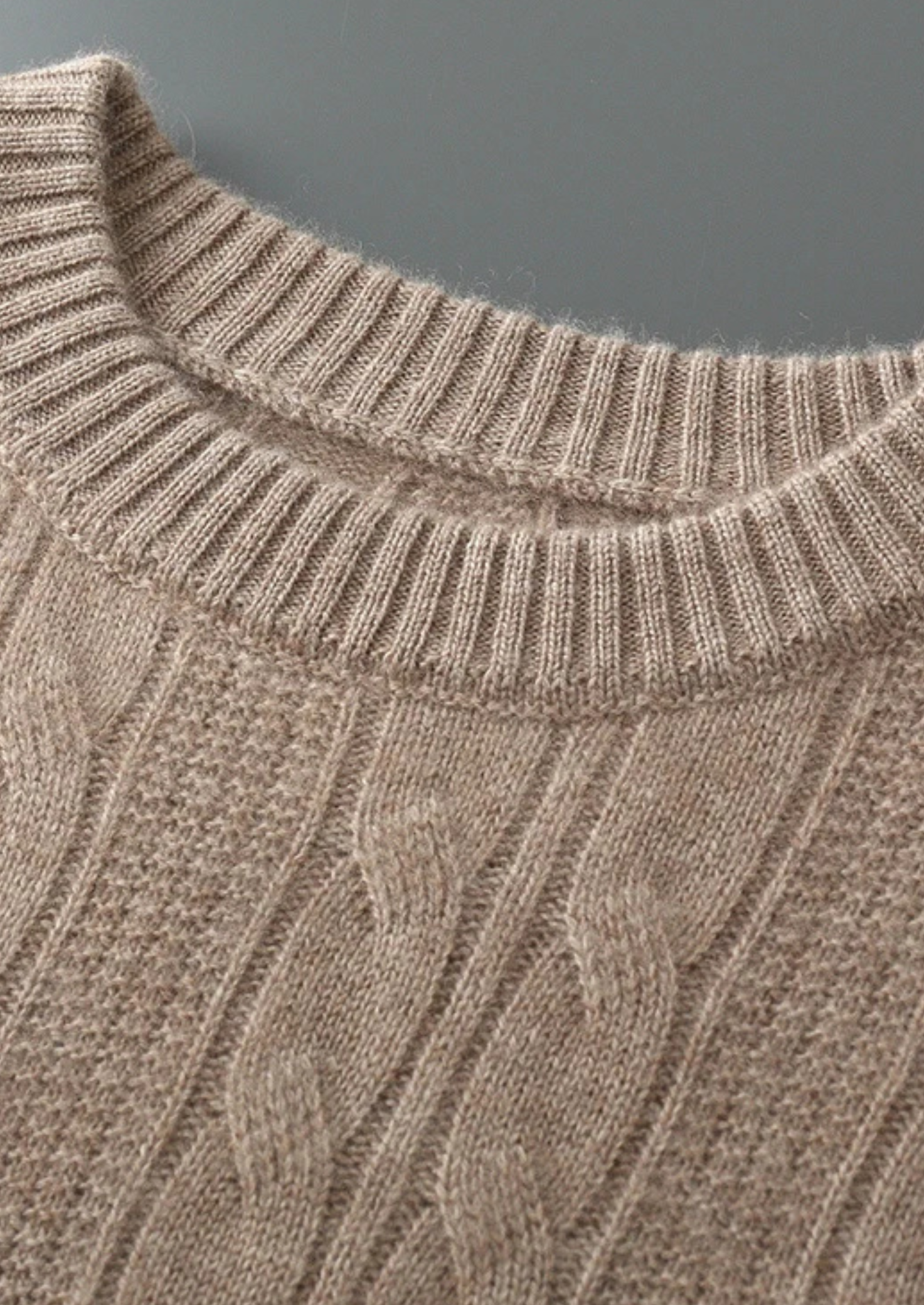 Men’s Merino Wool Cable Knit Crewneck Sweater with Ribbed Trim
