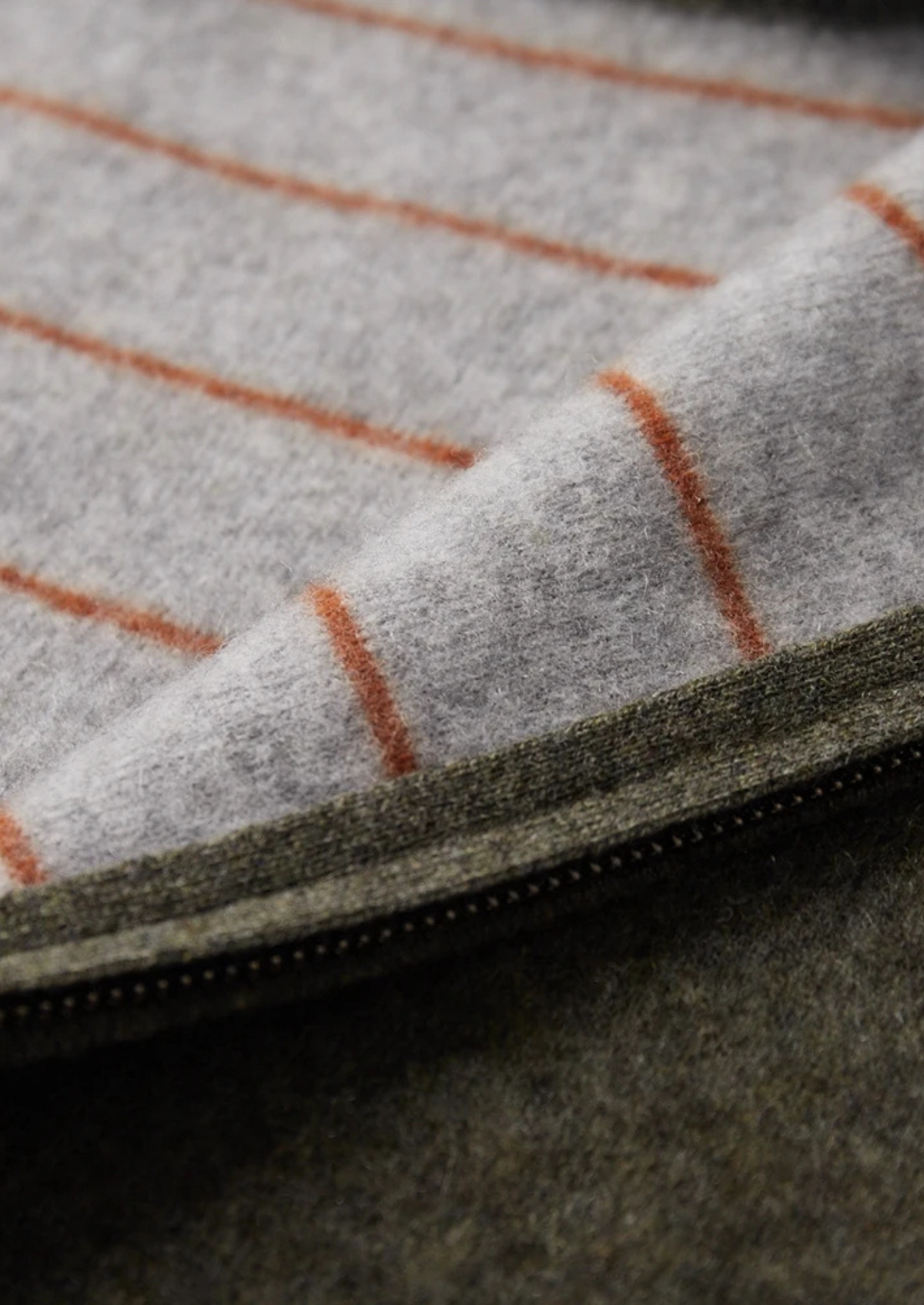 Men’s Cashmere Full-Zip Cardigan with Stand Collar