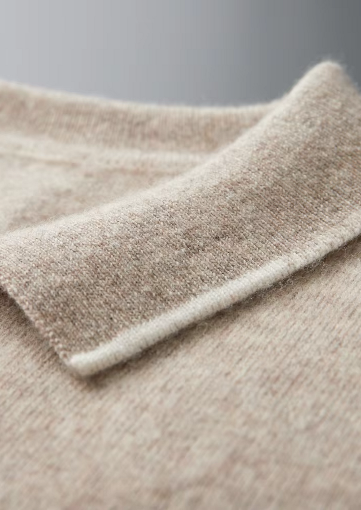 Men's Cashmere Two-Tone Polo Sweater with Button Placket