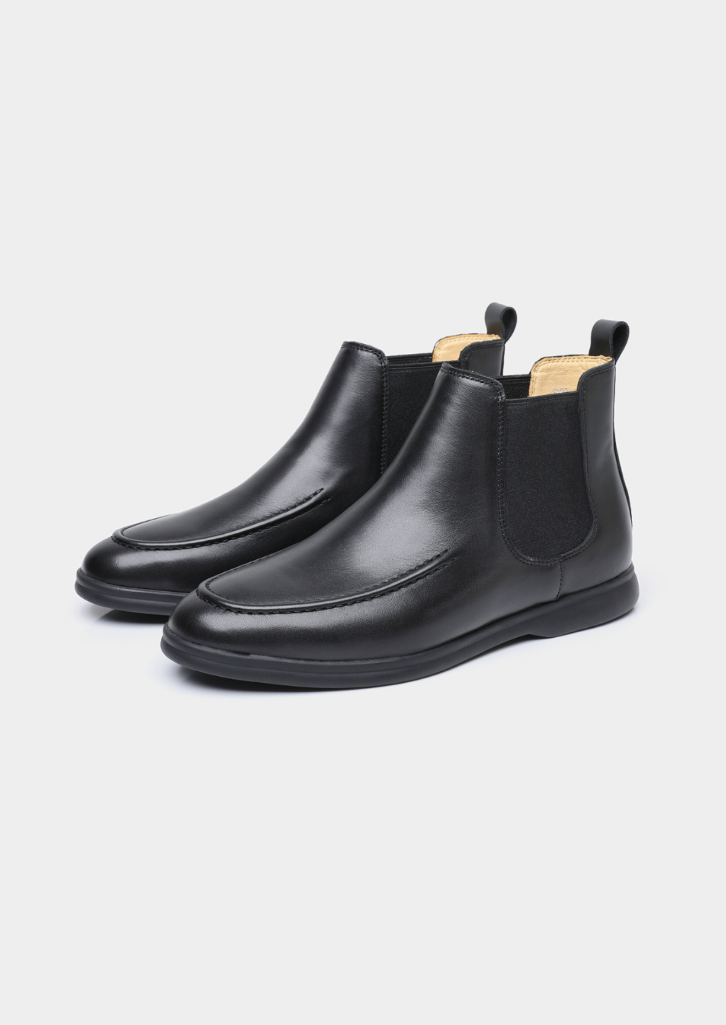 Men’s Chelsea Boots with Elastic Side Panels