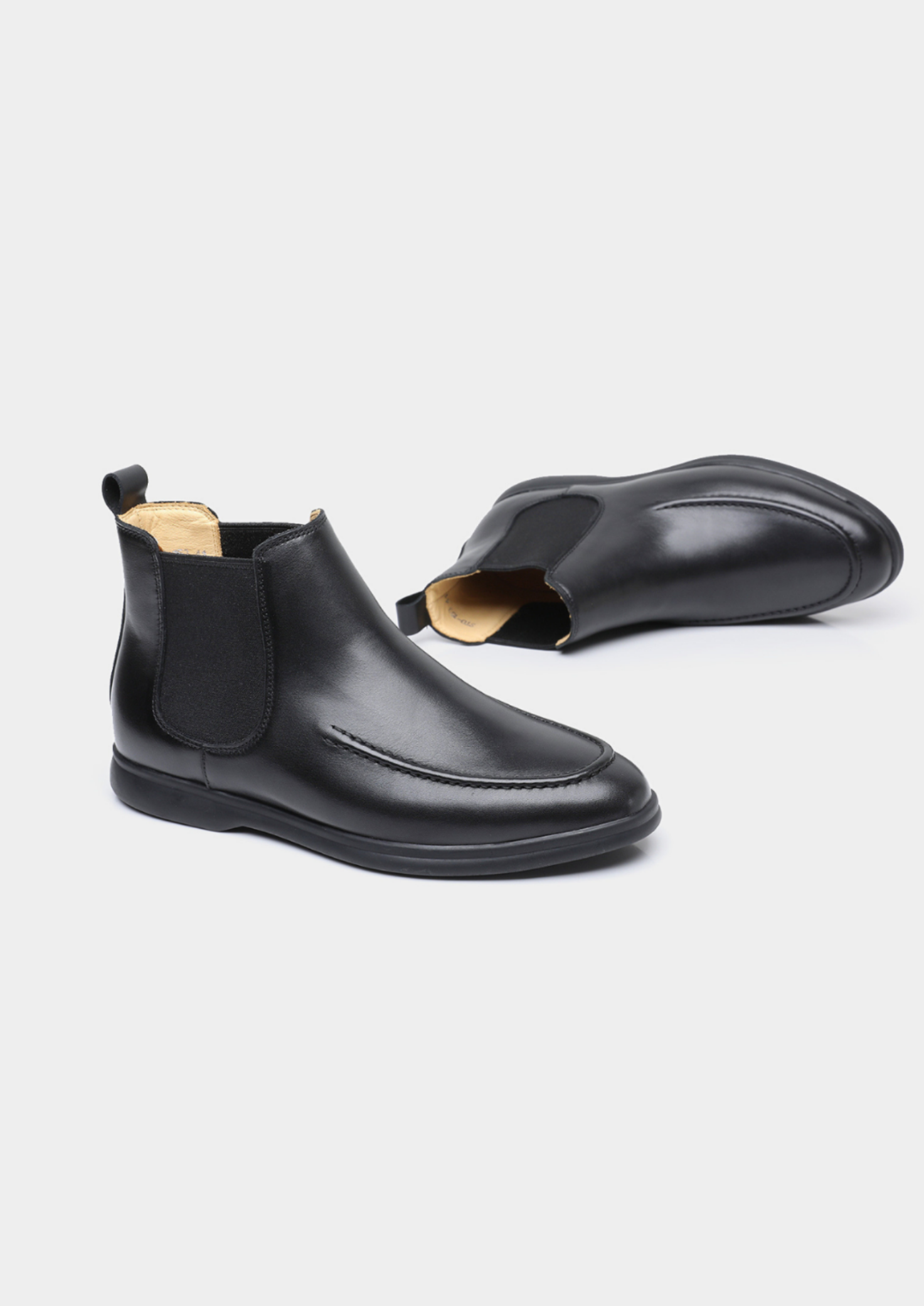 Men’s Chelsea Boots with Elastic Side Panels