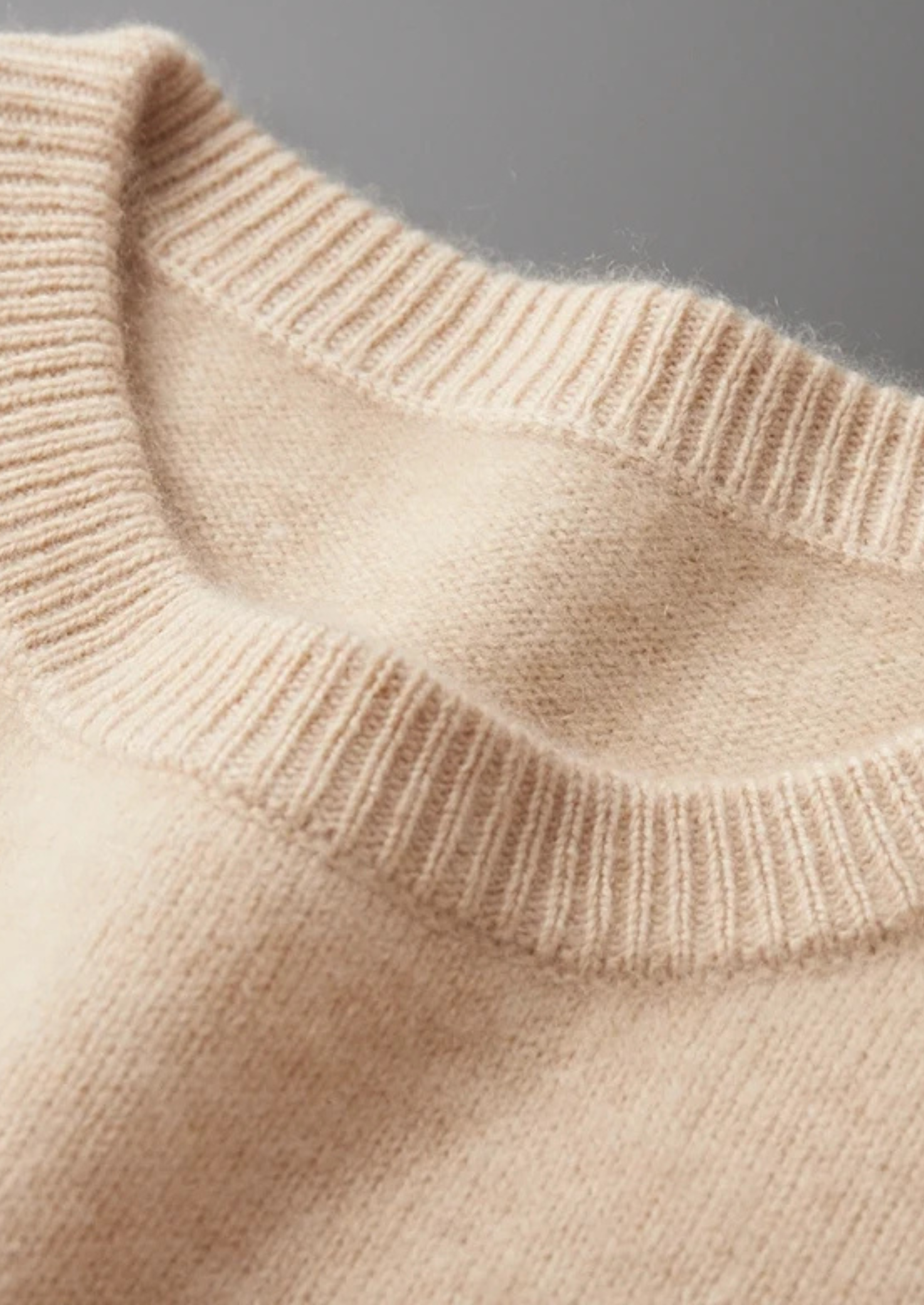 Men’s Crewneck Knit Sweater with Ribbed Trim