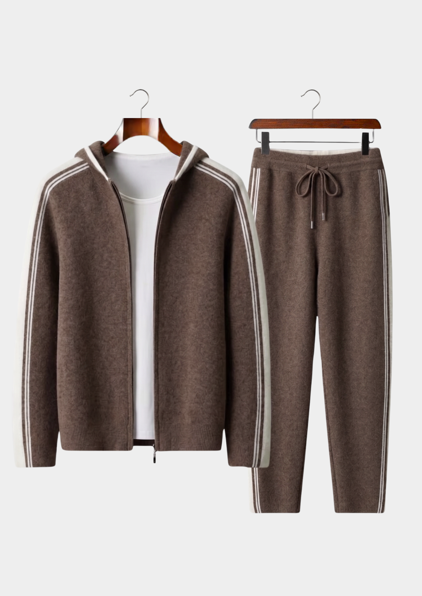 Men’s Full-Zip Two-Piece Set with Contrast Stripes
