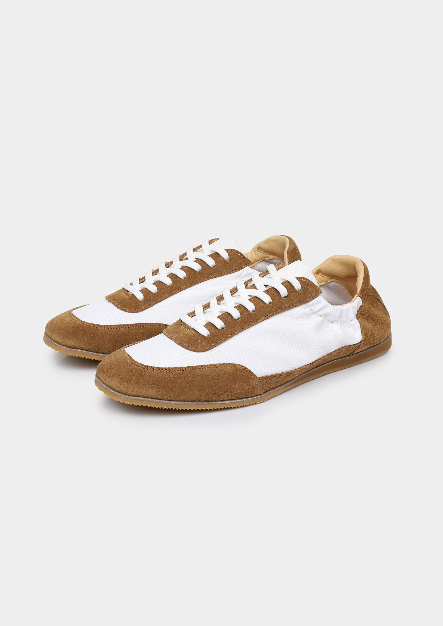 Men’s Low-Top Sneakers with Contrast Panels