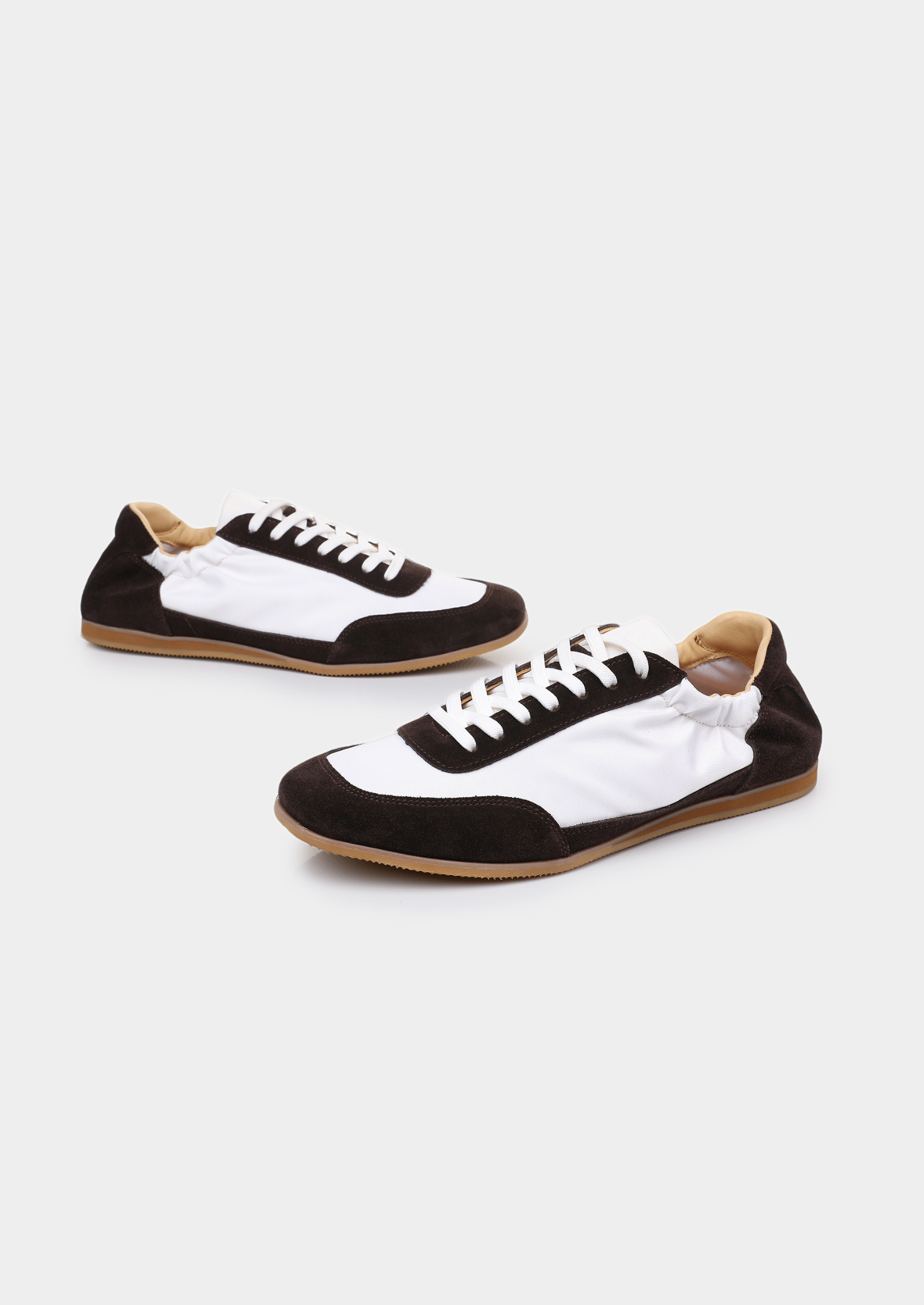Men’s Low-Top Sneakers with Contrast Panels