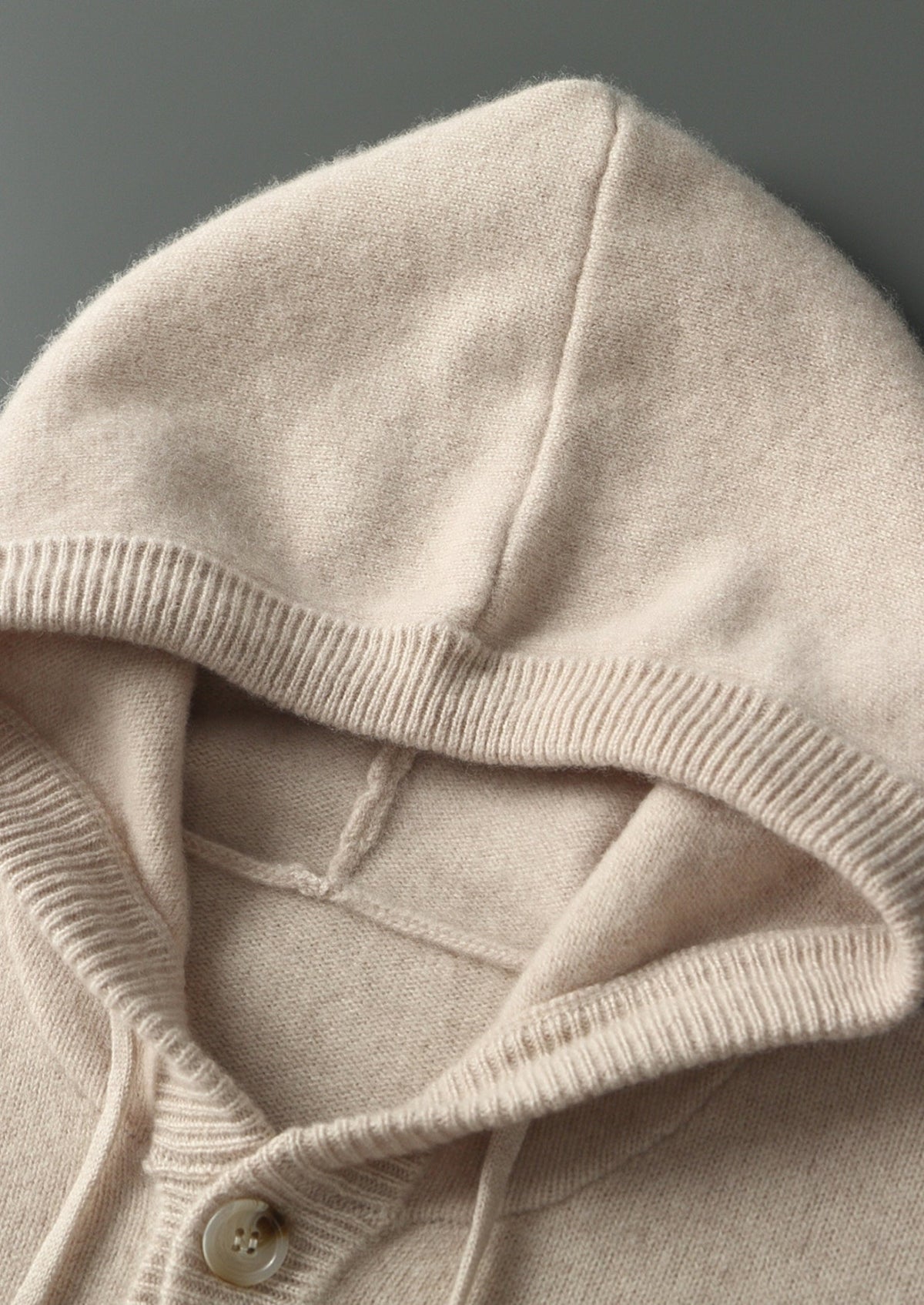 Men's Merino Wool Button-Front Hoodie with Ribbed Hem