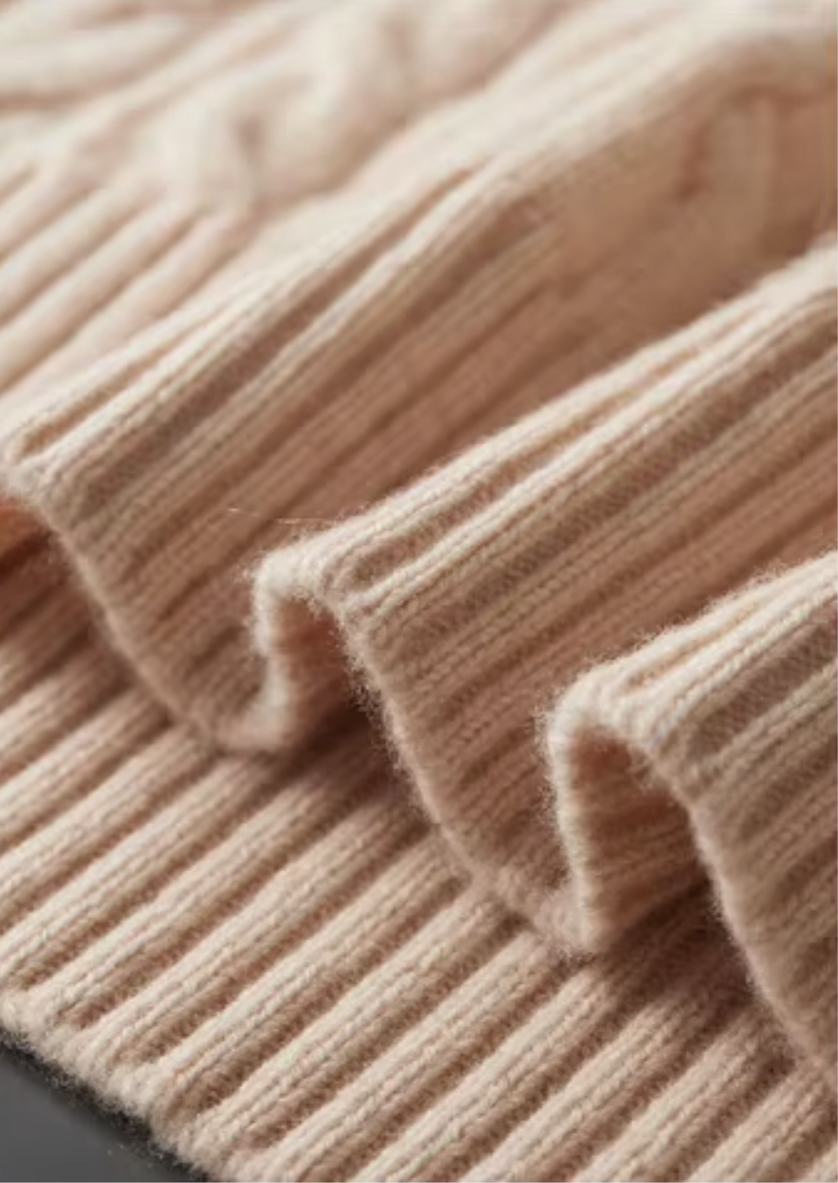 Men's Merino Wool Cable Stitch Crewneck Sweater