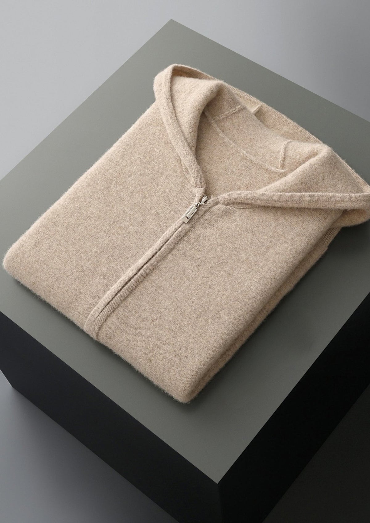 Men's Merino Wool Hooded Full-Zip Knit Vest