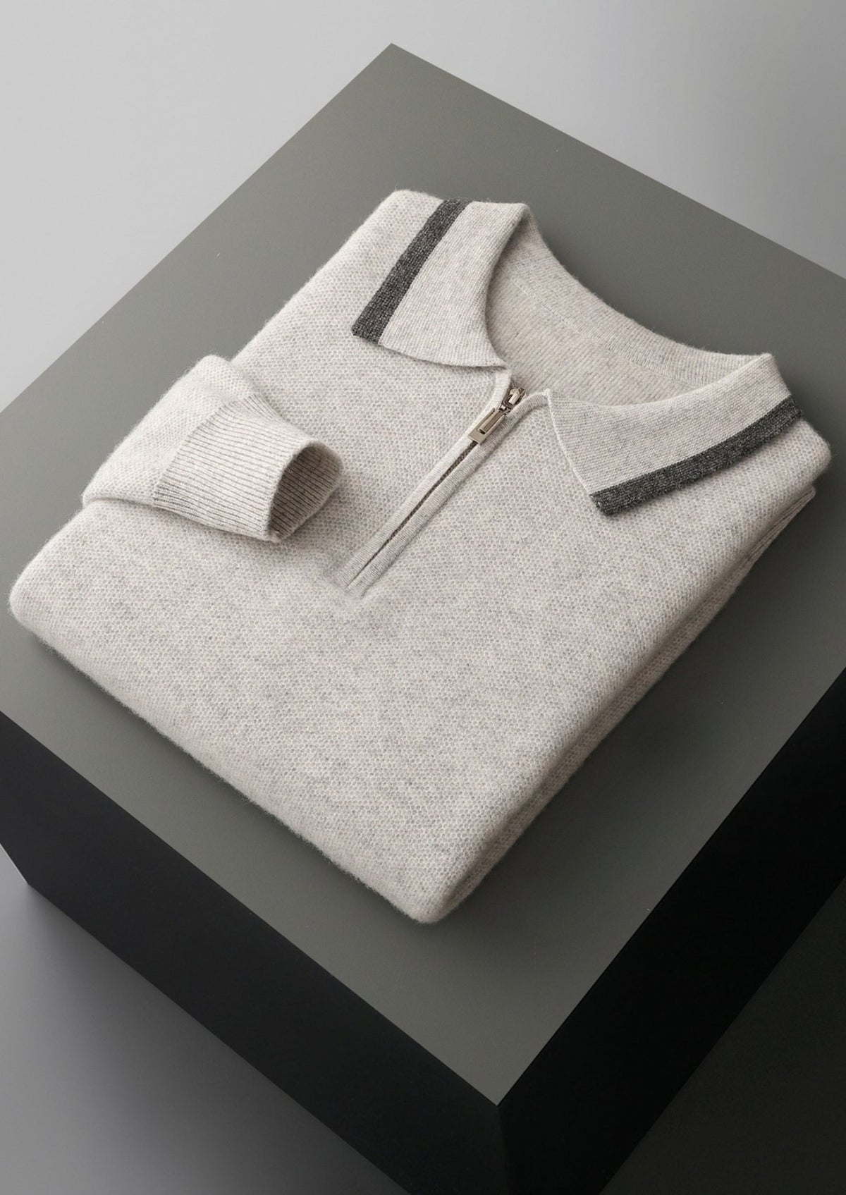 Men's Merino Wool Polo Collar Contrast-Zip Sweater