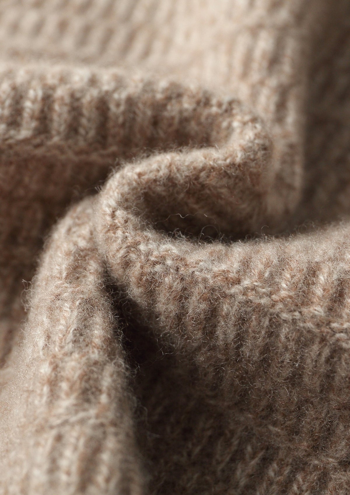 Men's Merino Wool Textured Funnel Neck Quarter-Zip Sweater