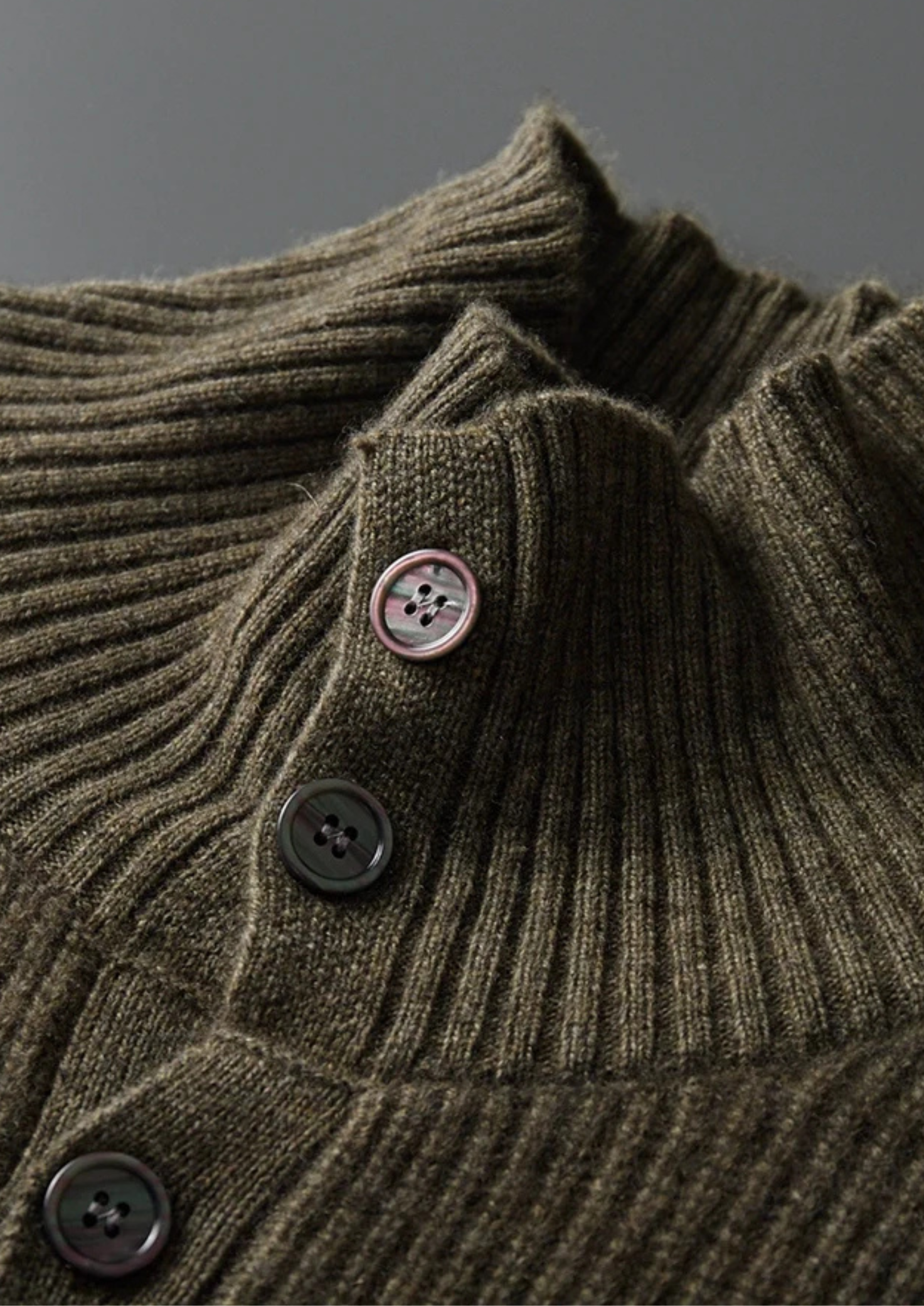Men’s Ribbed Button-Front Cardigan with High Collar
