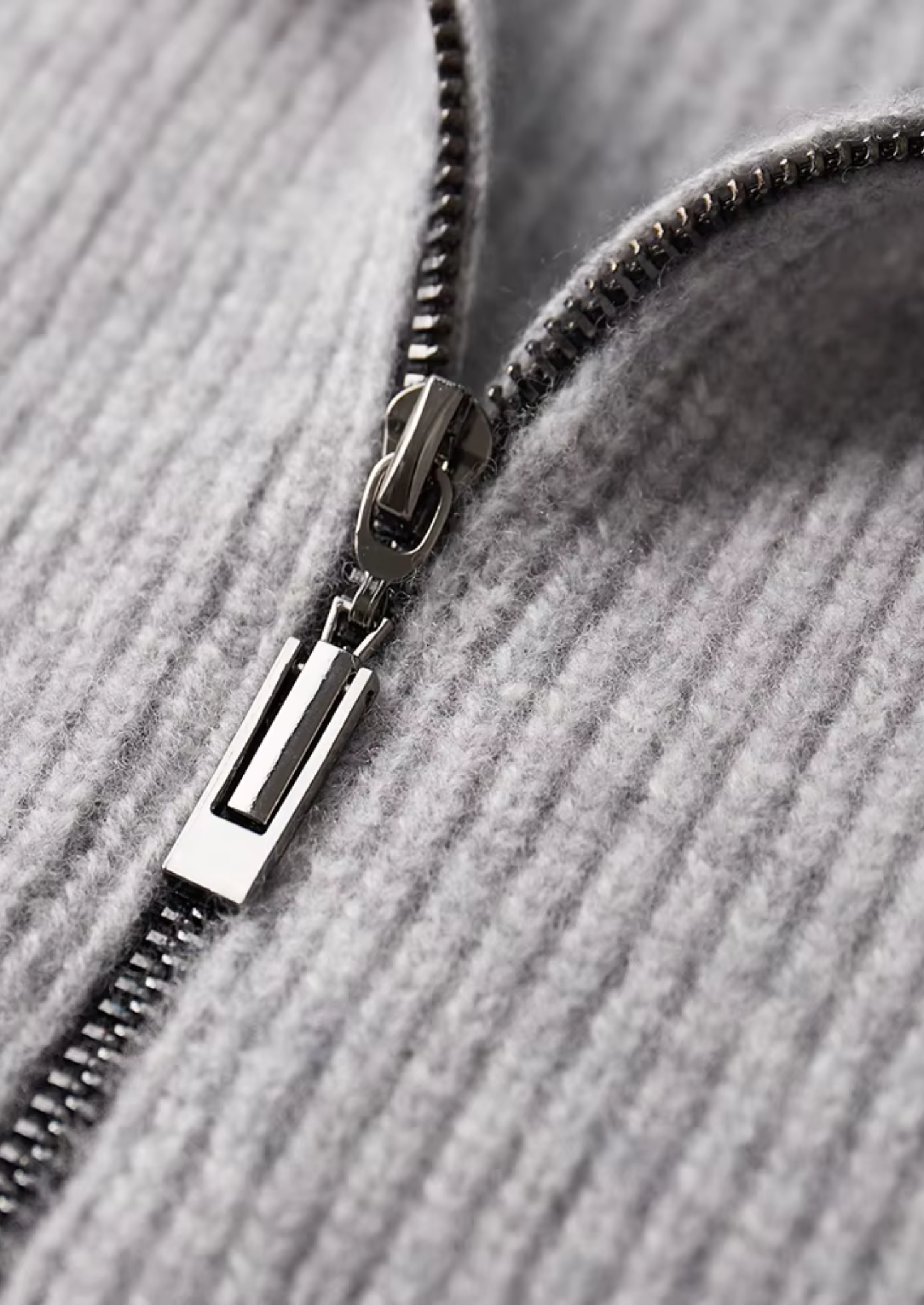 Men’s Ribbed Knit Cardigan with Full-Zip Front