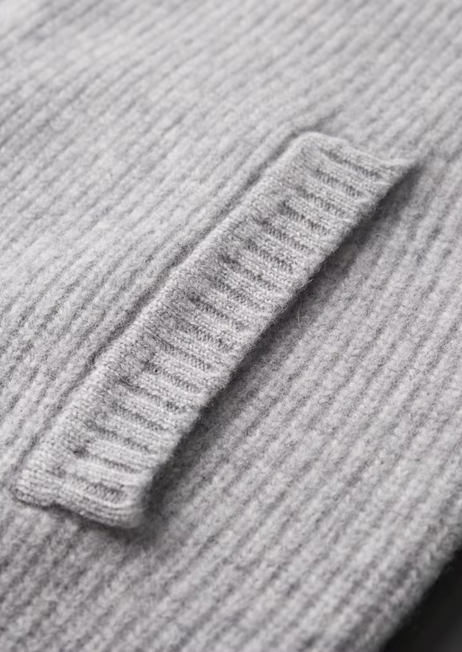 Men’s Ribbed Knit Cardigan with Full-Zip Front