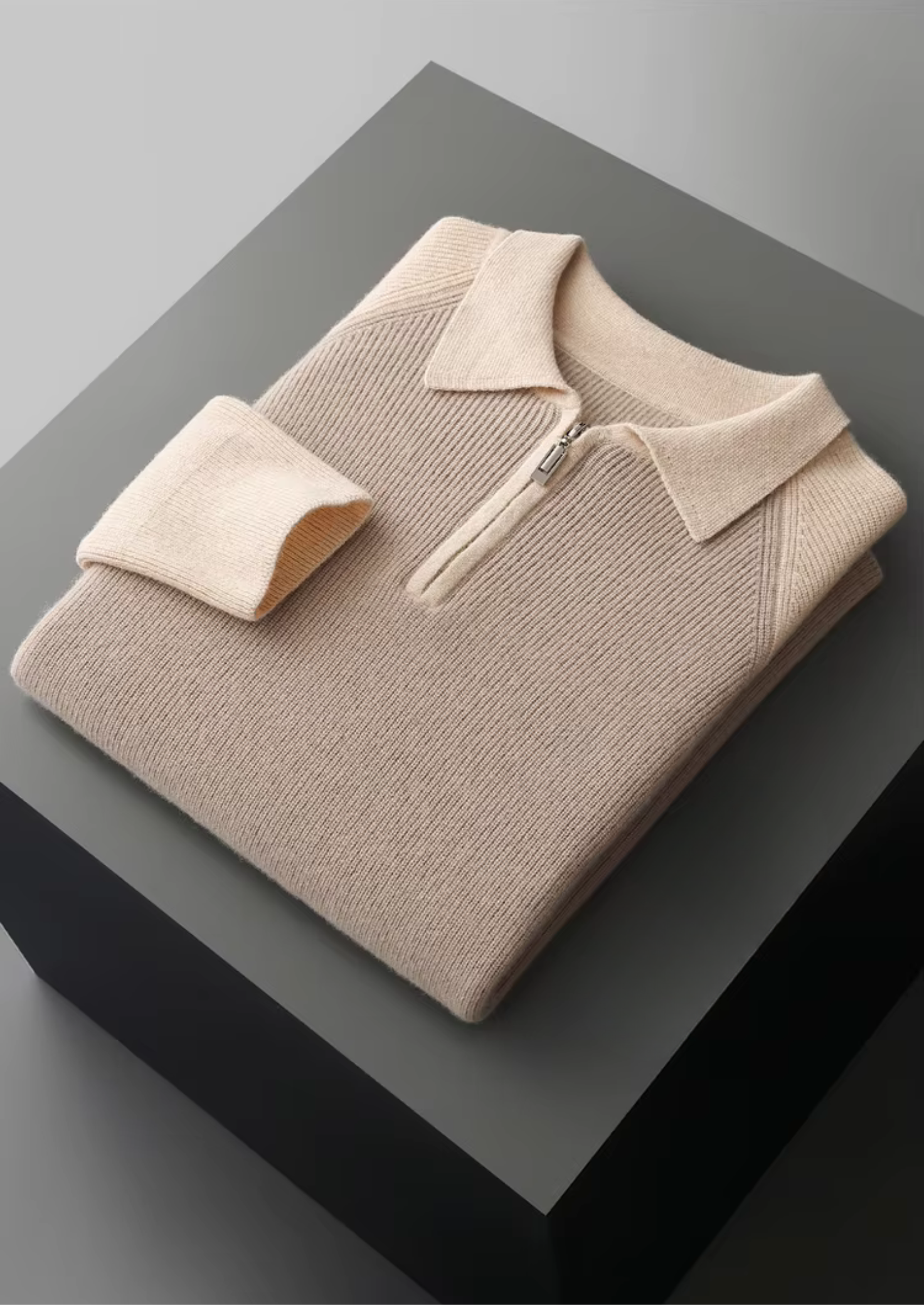 Men’s Two-Tone Polo Sweater with Quarter-Zip Collar