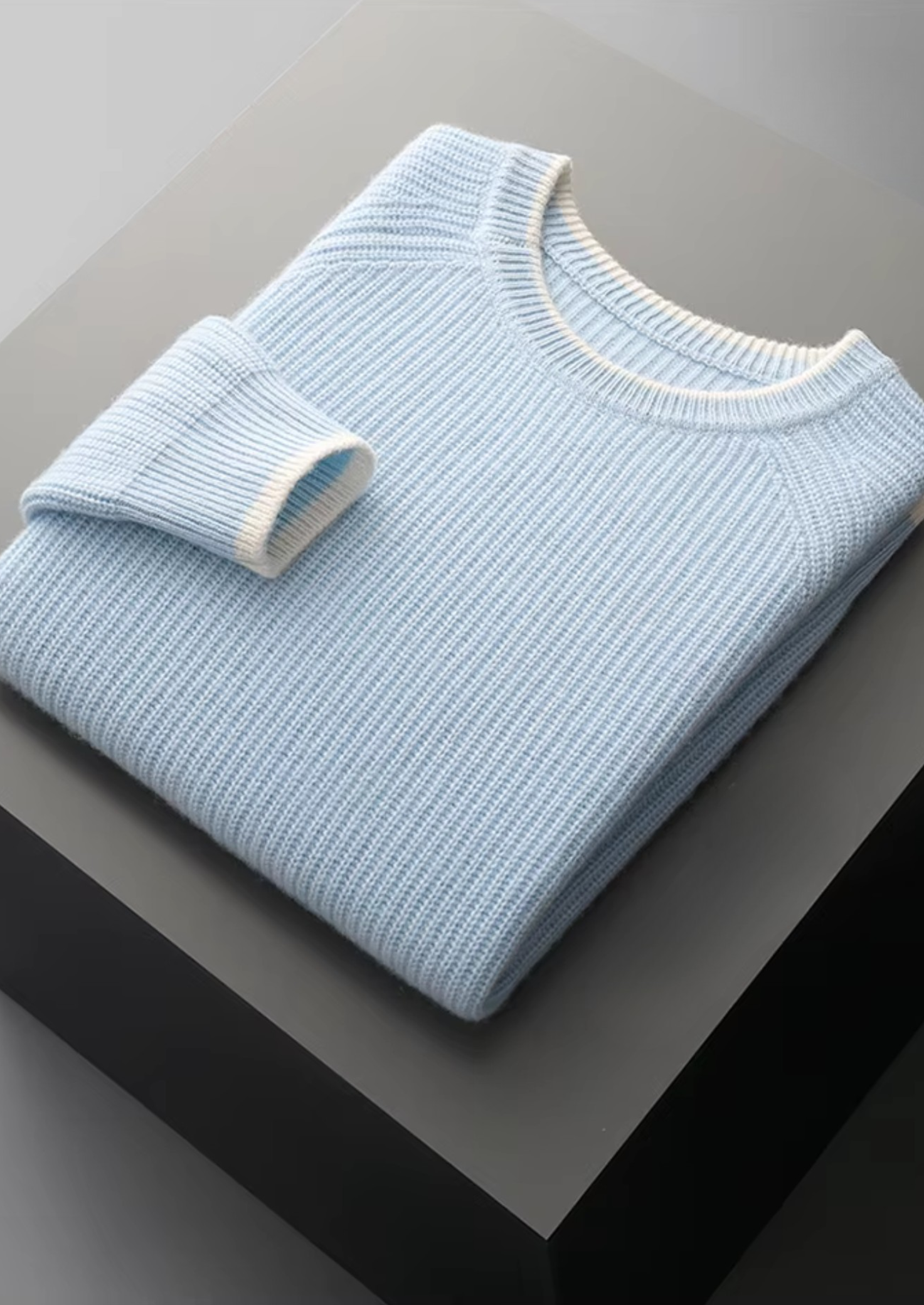 Men’s Two-Tone Ribbed Crewneck Sweater