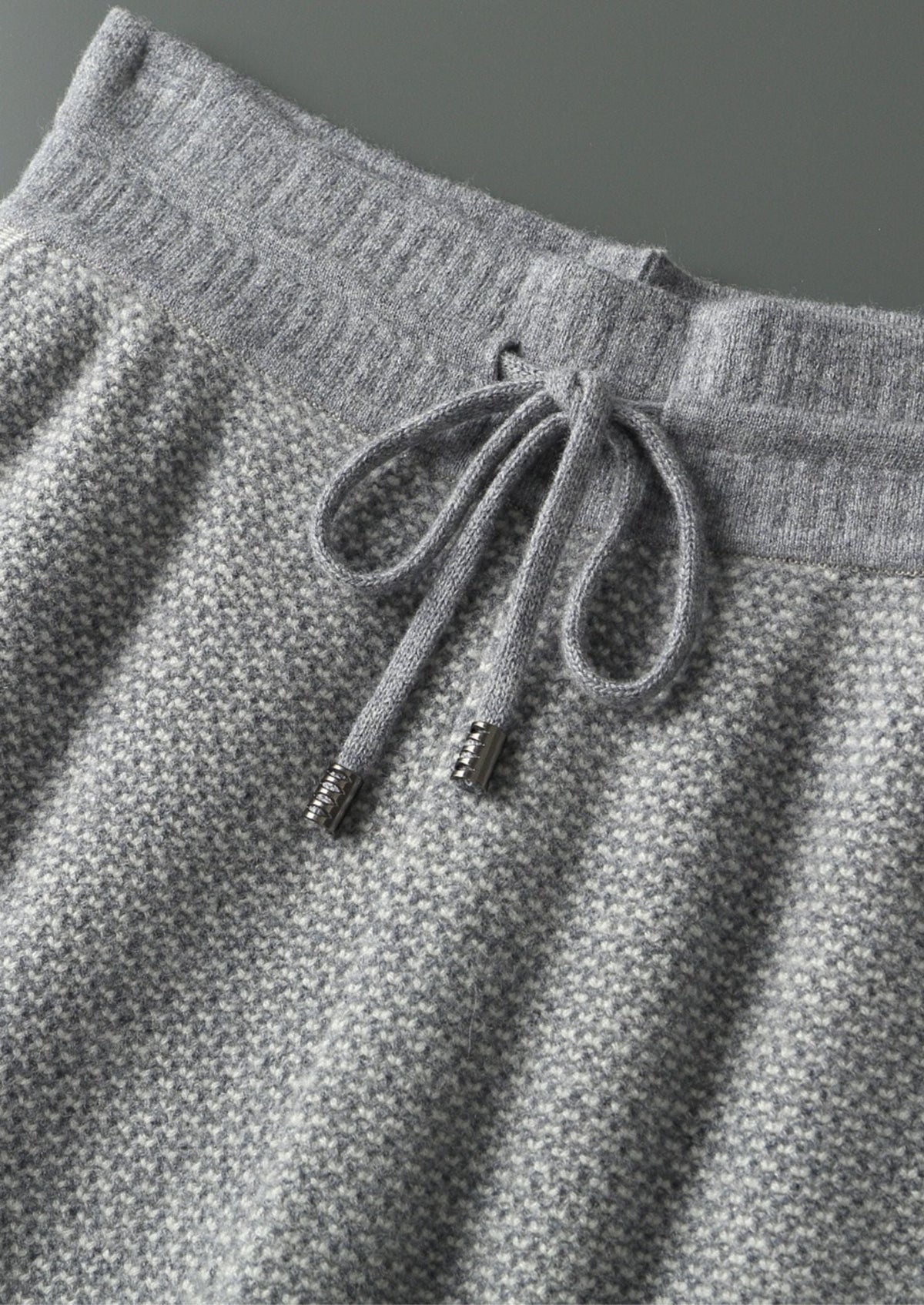 Men’s Wool Knit Hoodie and Pants Set with Jacquard Pattern