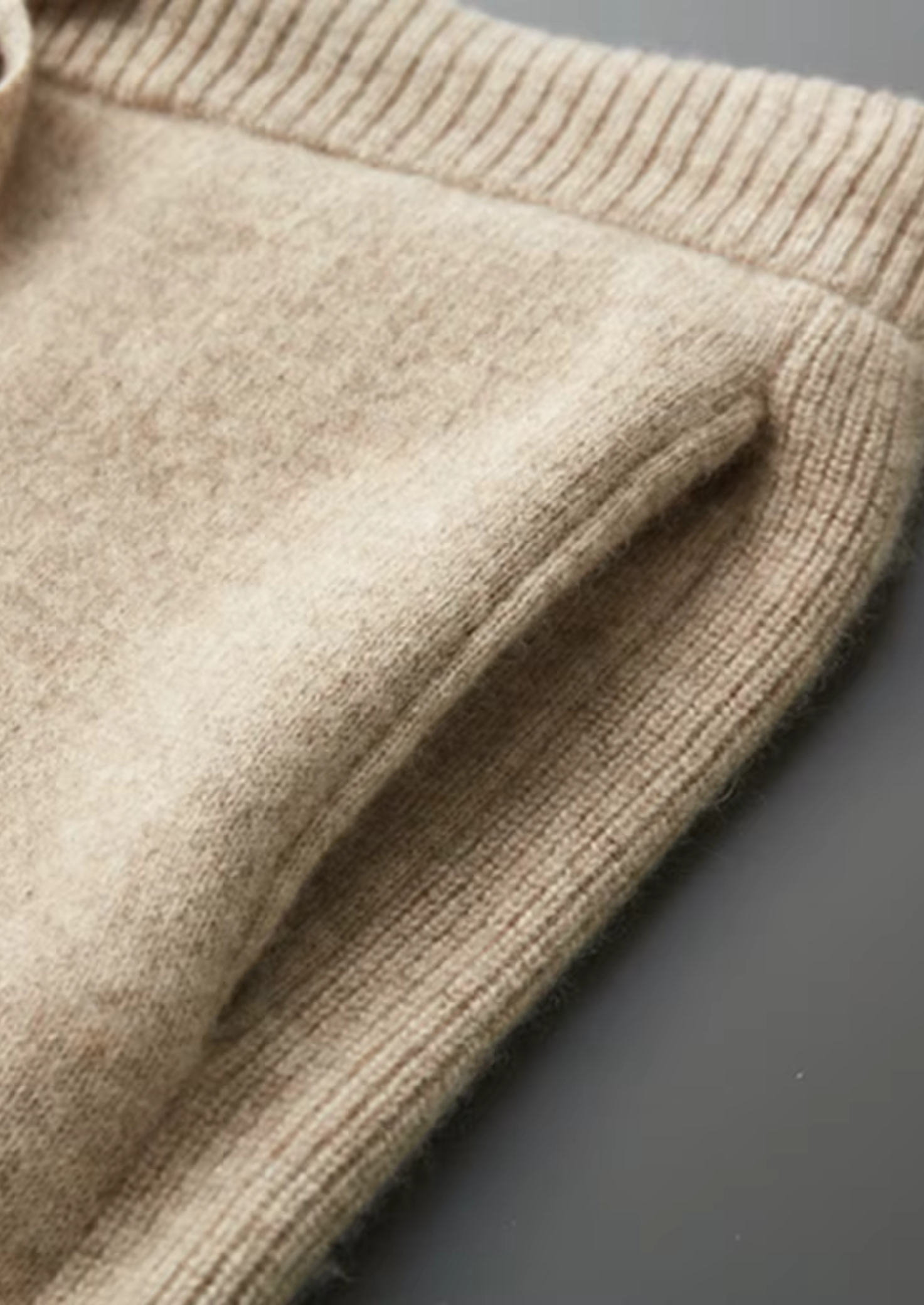 Men’s Full-Zip Hoodie Set with Ribbed Trim